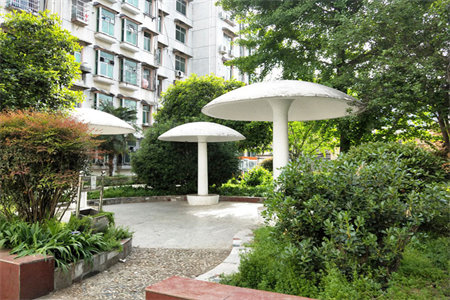 春秋阁北区五楼三室精装两室朝阳